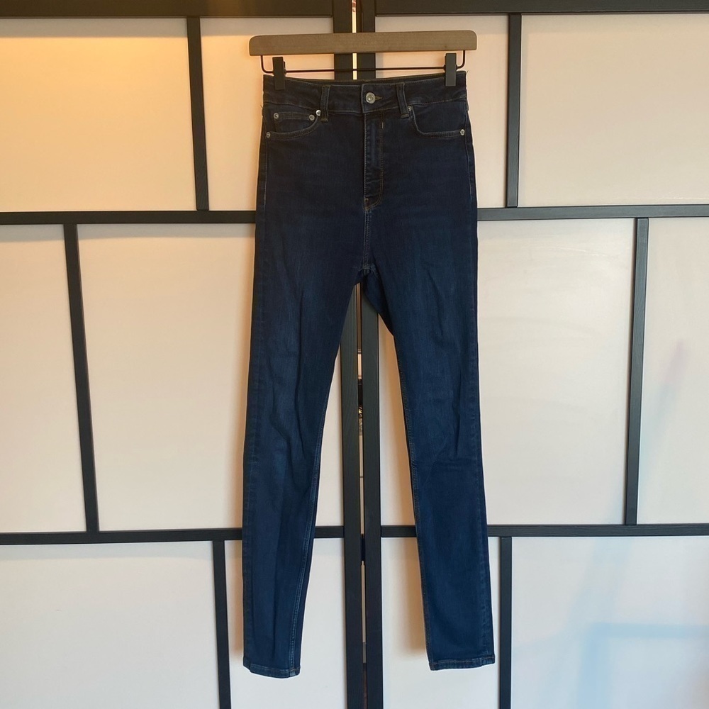Zara Woman Premium denim collection skinny‎ jeans. Size 4